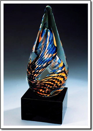 Blue Gold Macaw Art Glass Award